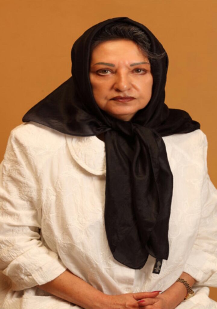 خانوم آریا زند ، مدرس آموزشگاه رسانه هنر