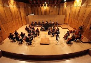 مجموعه کنسرت های «شب های موسیقی شرق تا غرب» در تالار رودکی اجرا می شود